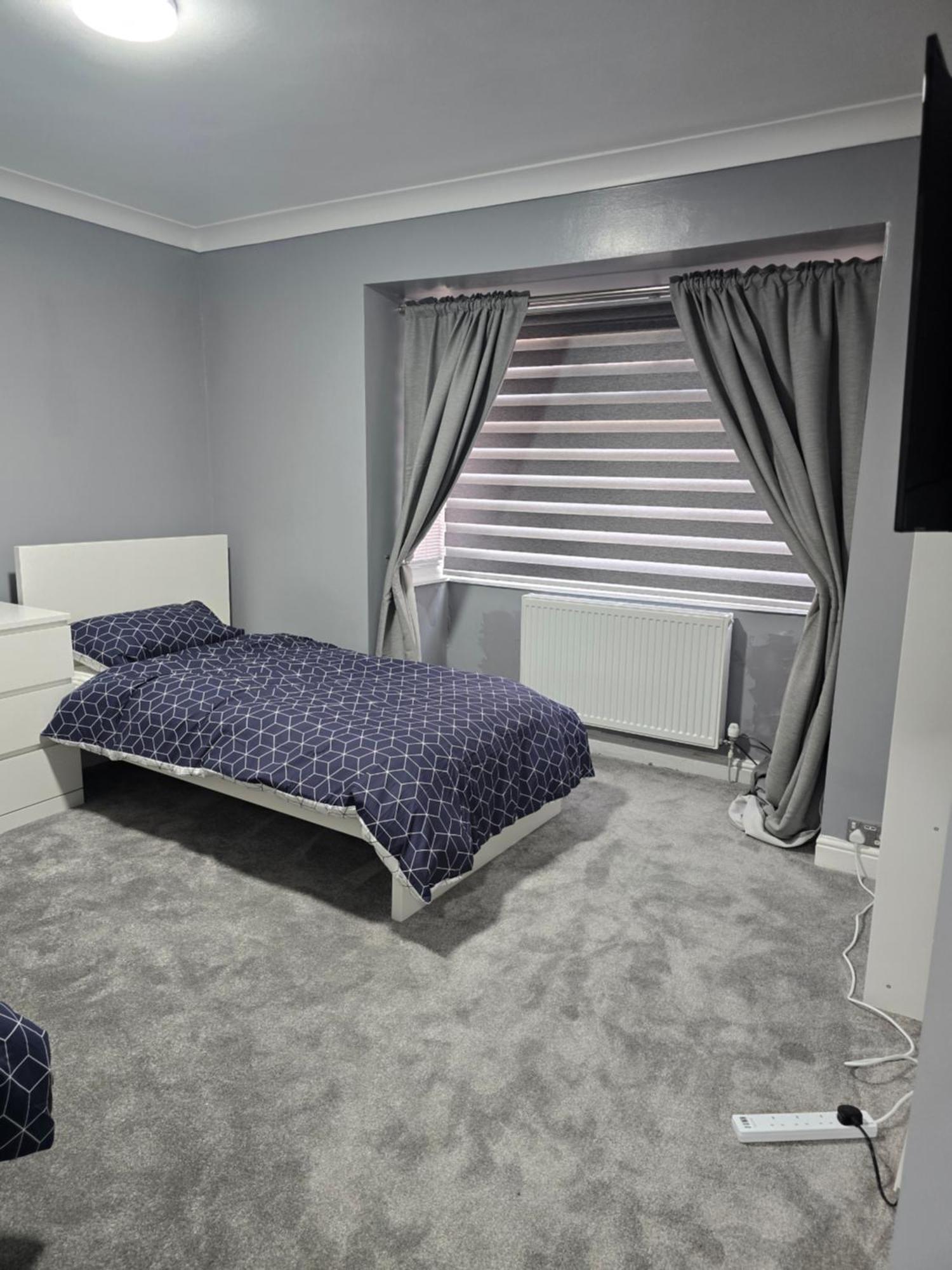 Manchester - House - Sleeps 6 - Parking - Garden Esterno foto